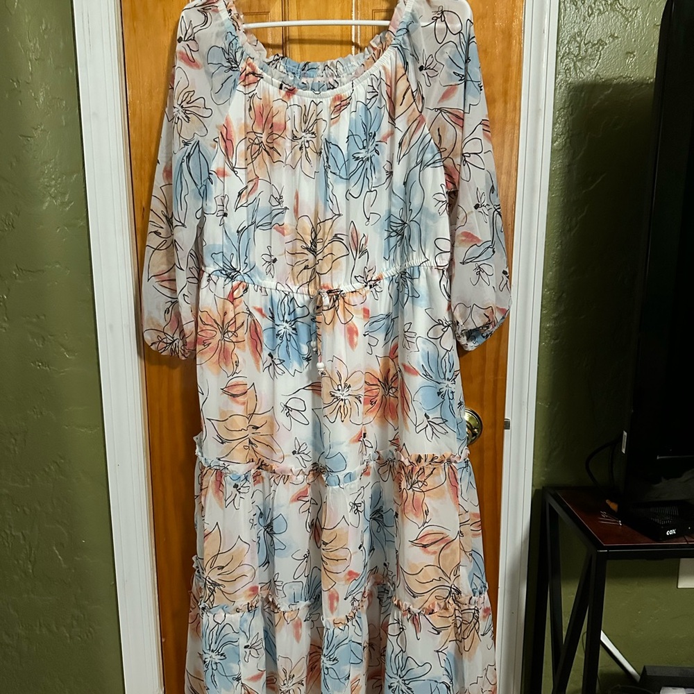 Elegant Floral Midi Dress